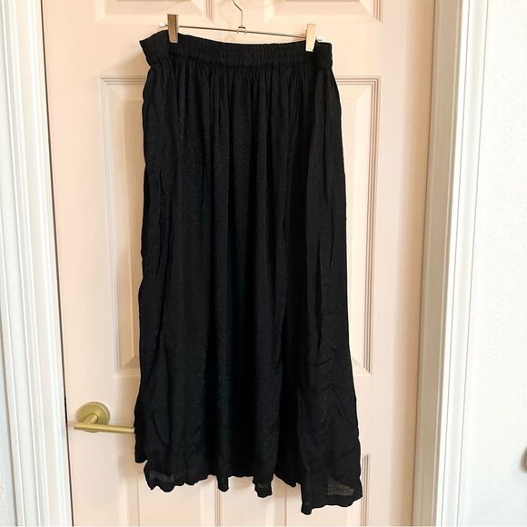 $5 SALE Chico's Black Smocked A-Line Midi Skirt - Picture 1 of 4